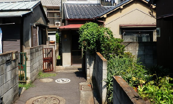 底地(貸宅地)は買い手がつきにくく売却交渉も困難