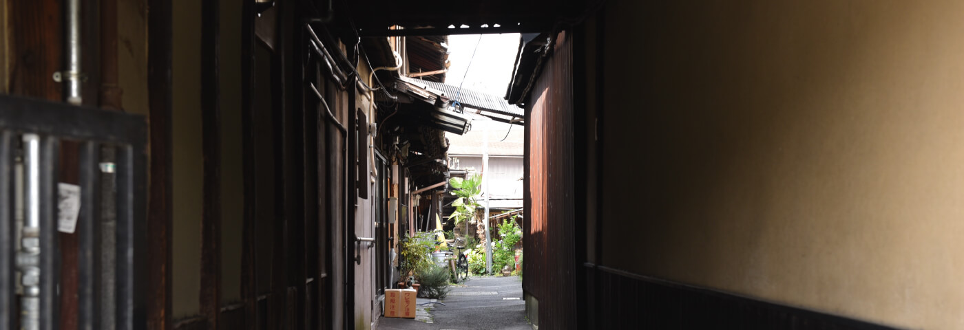 京都の細い路地